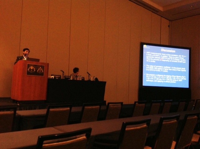 Bac si Le Thanh Liem tai Hoi nghi WFUMBaium 1